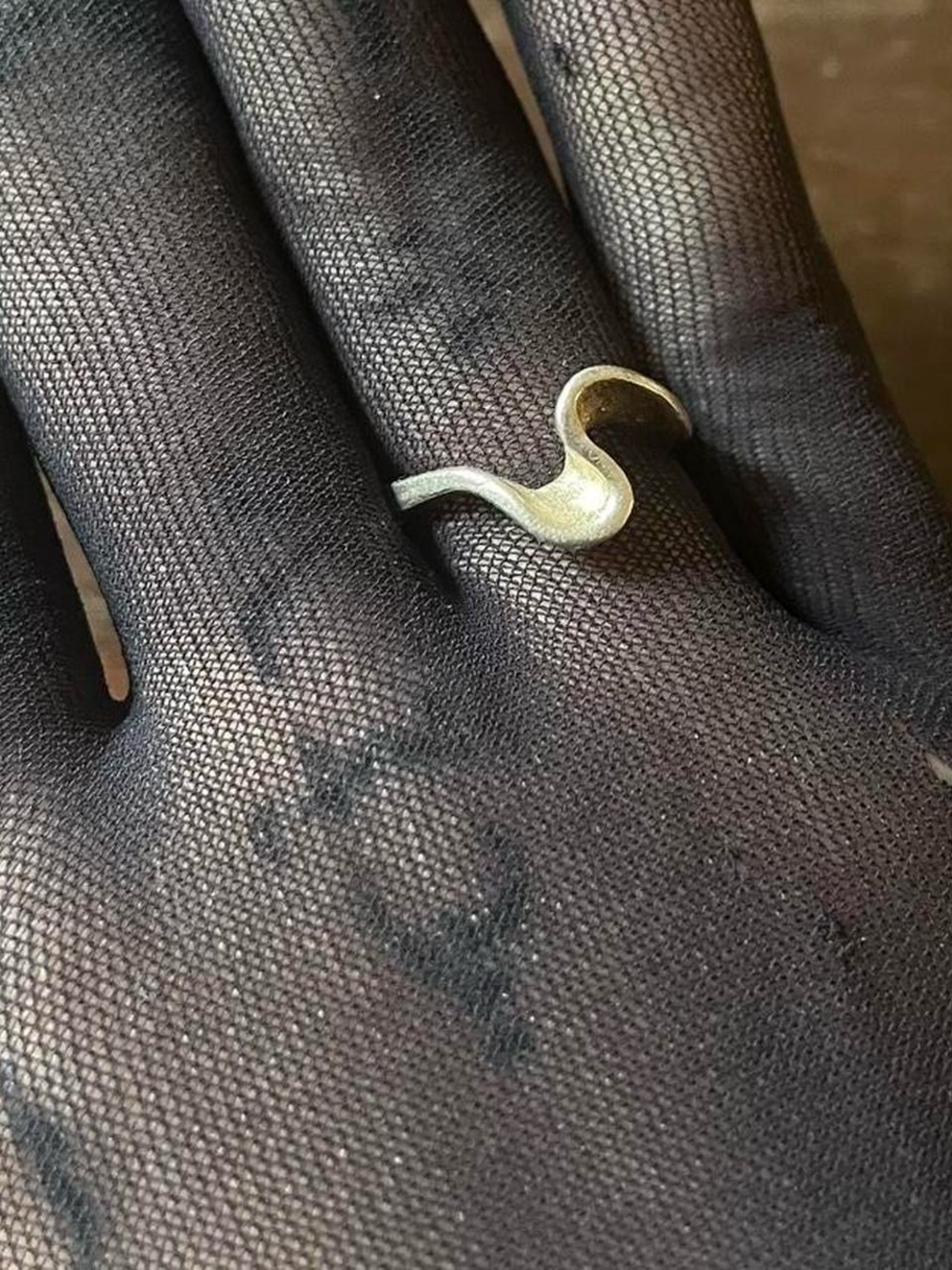 925 Silver swirl ring